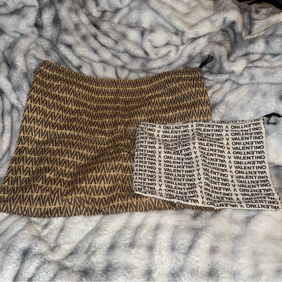 Valentino Garavani - Picture 2 of 10